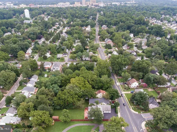 713 W Montgomery Ave, Rockville, MD 20850