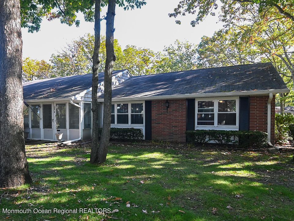 1st image of 280D Kingston Court