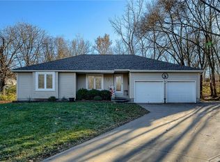 13305 Johnson Dr, Shawnee, KS 66216