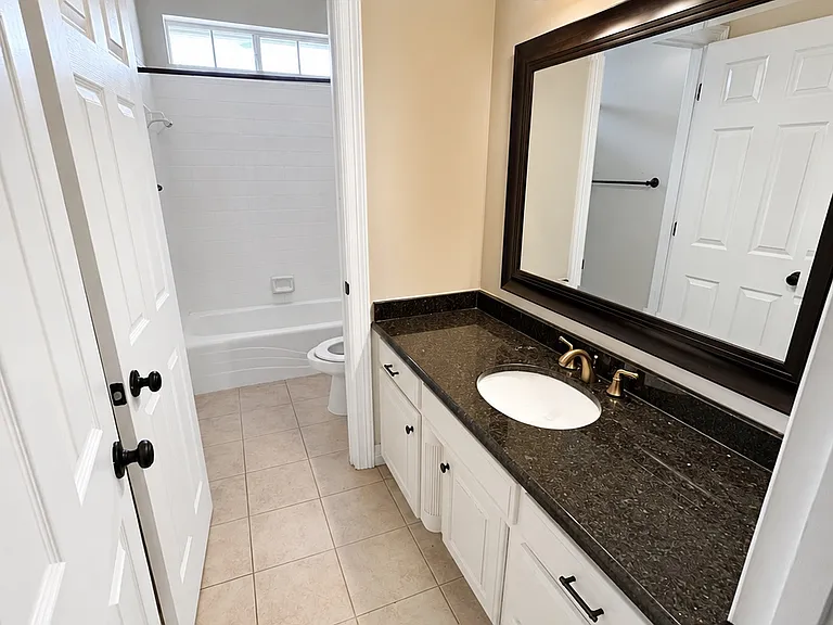 6005 Wallace Meadows Ct — Photo 15