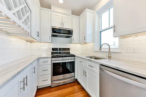 44 W Eagle St #2 Photo 1