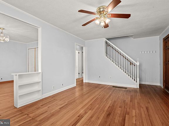 5th image of 3136 Cornwall Rd