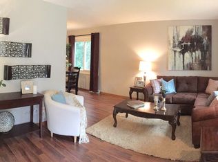 3942 Dale St N, Shoreview, MN 55126