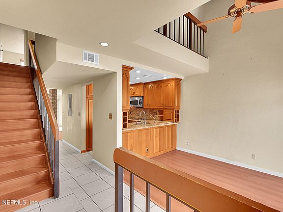 4th image of 3467 NW 17TH Terrace