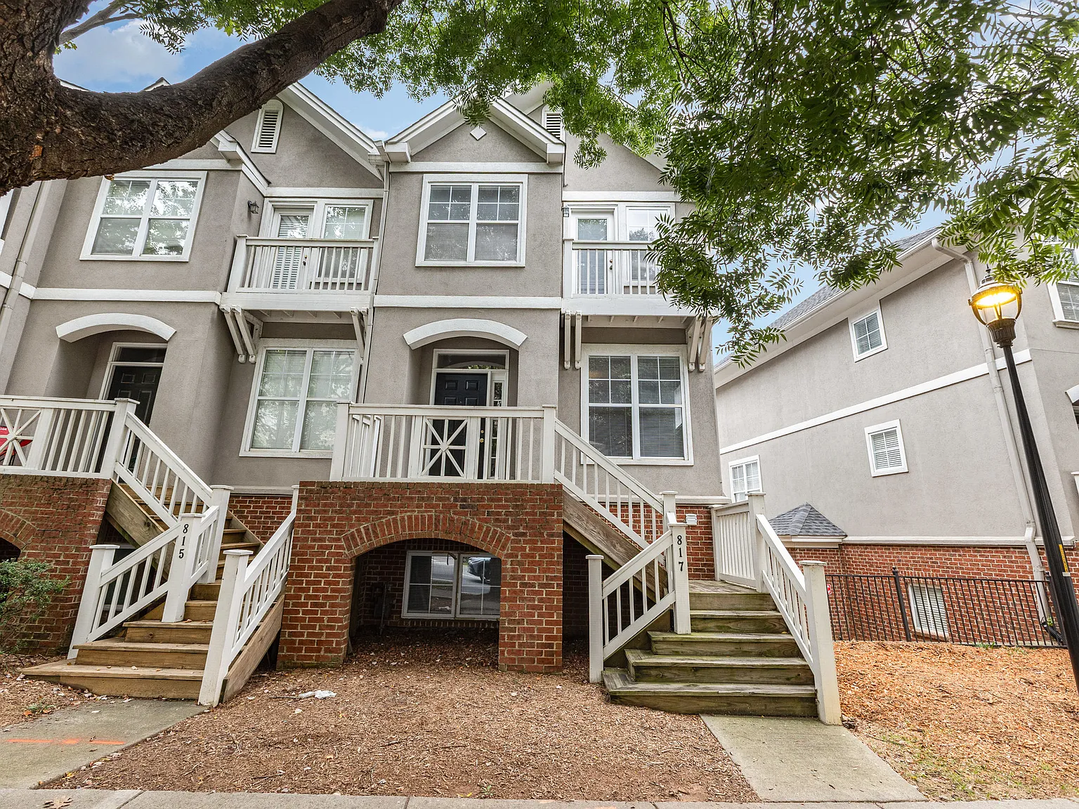 3 bed, 3.5 bath, 1731 sqft, $3,100 — Photo 3