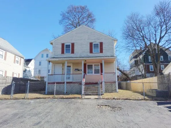 238-240 Pleasant St, Lowell, MA 01852