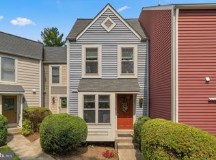 1785 Whisperhill Dr, Reston, VA 20194