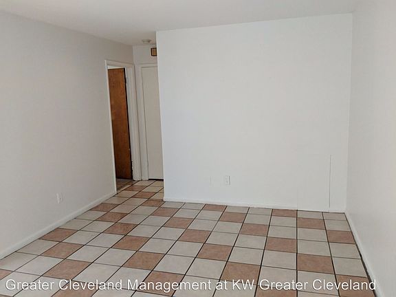 4th image of 4110 Storer Ave APT 2