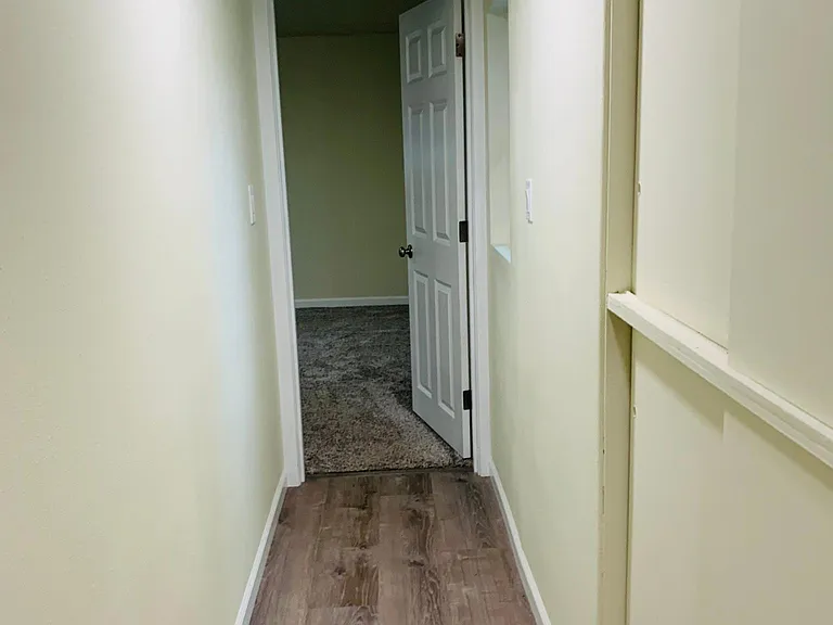12304 Glenwood Ave SW — Photo 14