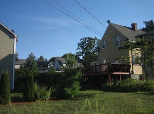 9 Anderson Ave, Worcester, MA 01604