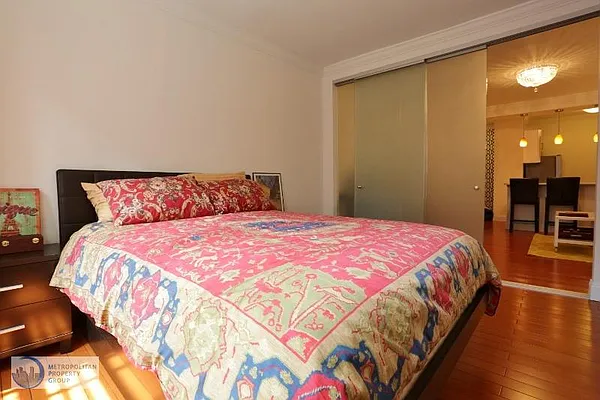 Sold by Metropolitan Property Group | media 12