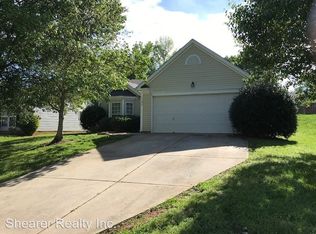 7326 Preakness Stakes Ln, Charlotte, NC 28215