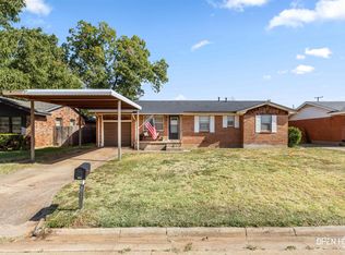 812 Van Horn St, Iowa Park, TX 76367