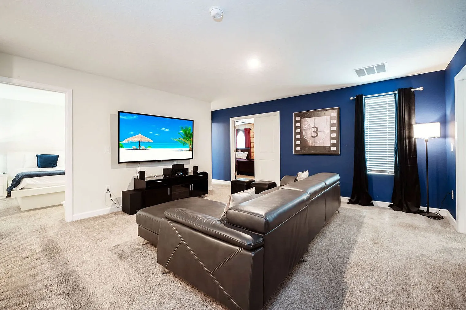 9 bed, 5.0 bath, 3918 sqft, $4,296 — Photo 3