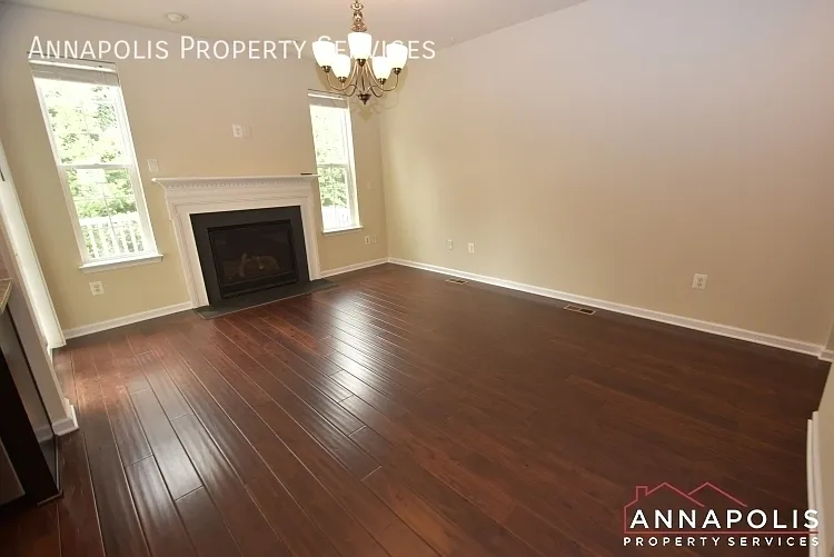 717 Millhouse Dr — Photo 4