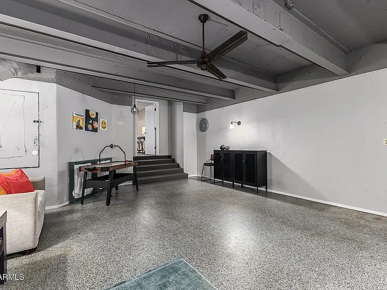 413 E Ellis Dr — Photo 12
