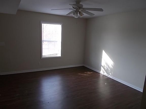 4th image of 105 Thermal Ct APT A
