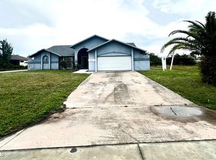 3704 SW 3rd St, Cape Coral, FL 33991
