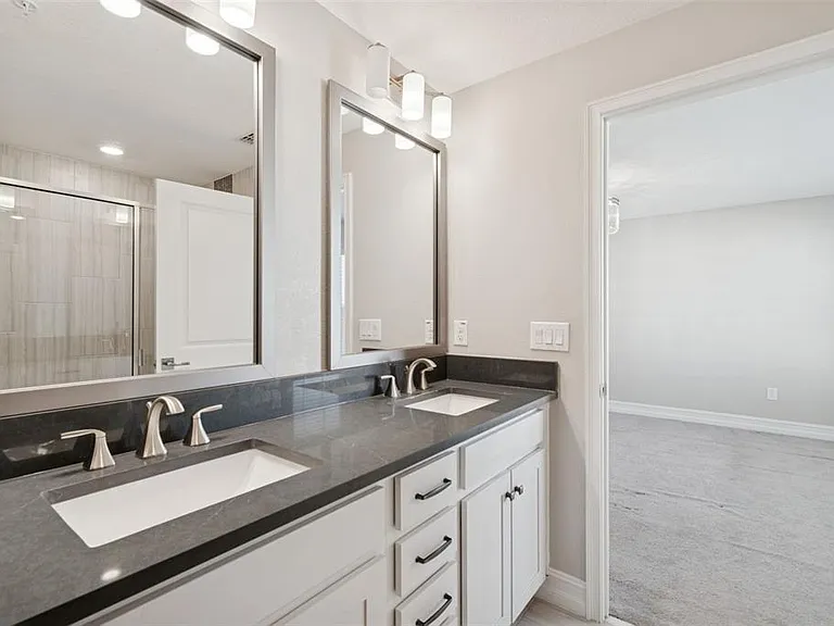4921 W Paul Ave #4 — Photo 42