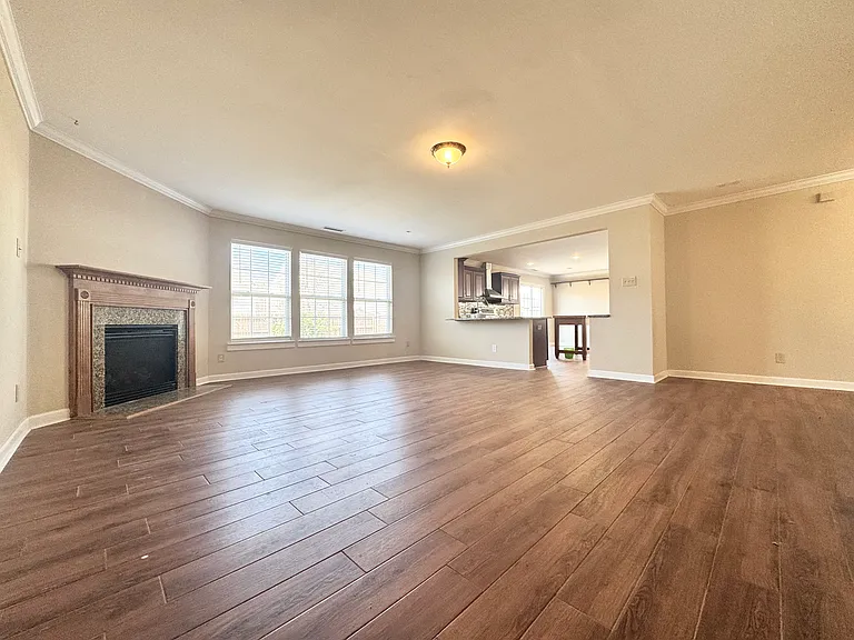 5544 Hammermill Dr — Photo 6