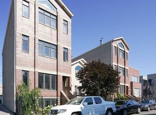 513 S Denvir Ave #1, Chicago, IL 60612
