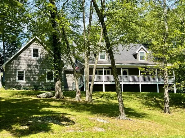 28 Tower Lane, Hyde Park, NY 12538