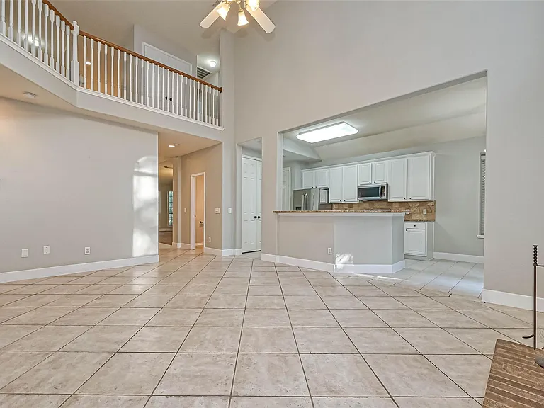 11011 Sprucedale Ct — Photo 9