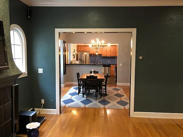 2511 E Stratford Ct — Photo 7