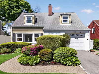 16 Roy Place, Eastchester, NY, 10709