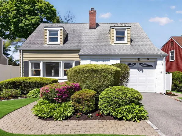 16 Roy Place, Eastchester, NY 10709
