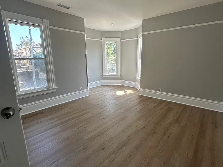 324 E Pine St #A — Photo 5