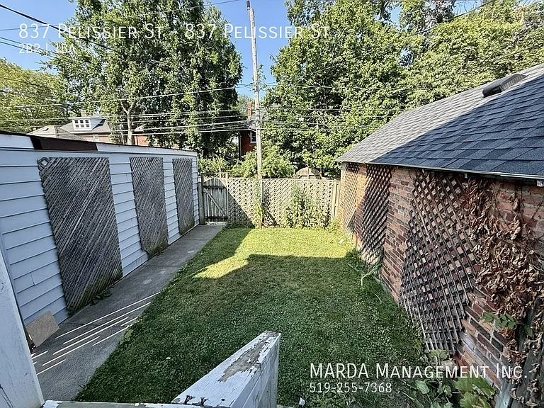 837 Pelissier St #837 PELISSIER ST — Photo 24