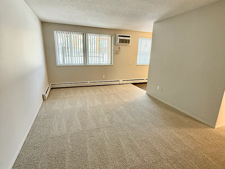 Parkview Apartments — Photo 27