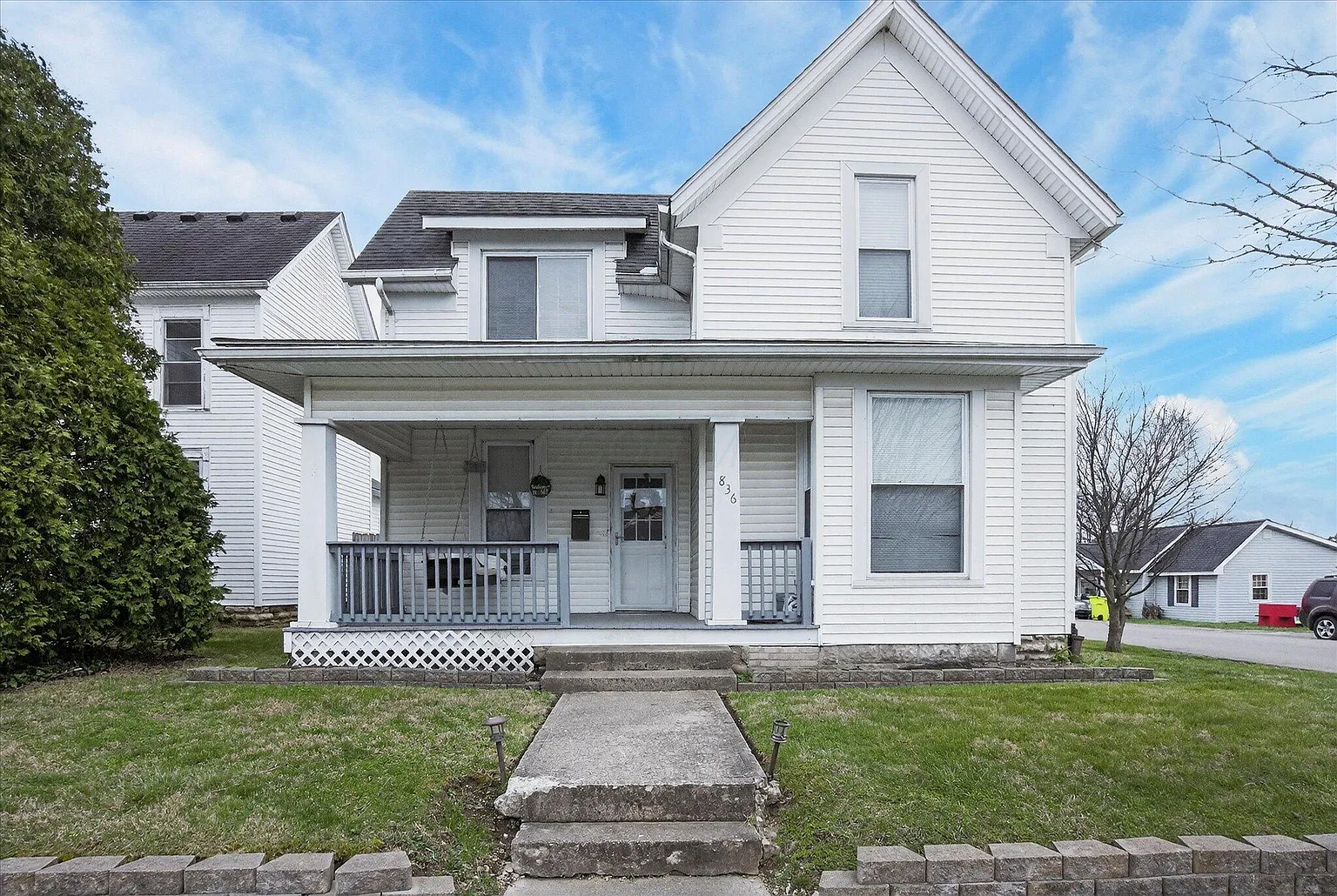 836 Jefferson St photo 1