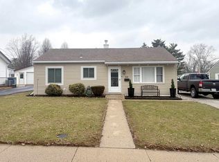 214 W Wharton Dr, Marion, IN 46952