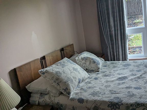 Bedroom A: $980 with Queen sized bed