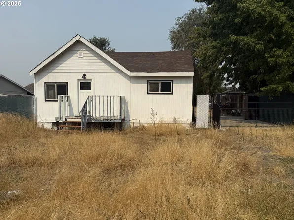 750 W Ridgeway Ave, Hermiston, OR 97838