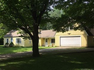 9 Wickham Rd, East Haddam, CT 06423