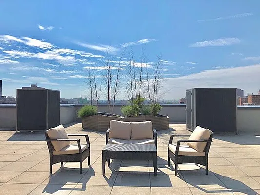 Rented by Matthew Gros-Werter, LREB  | media 32