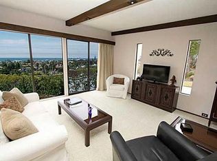 245 Sunset Dr, Encinitas, CA 92024