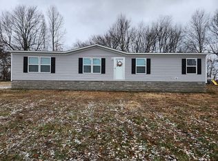 1040 Cuba School Rd, Mayfield, KY 42066