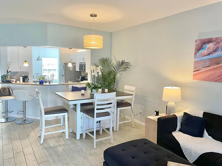 818 Tanbark Dr #104 — Photo 6