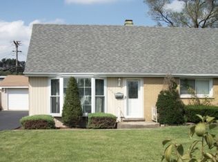 6932 W 91st St, Bridgeview, IL 60455