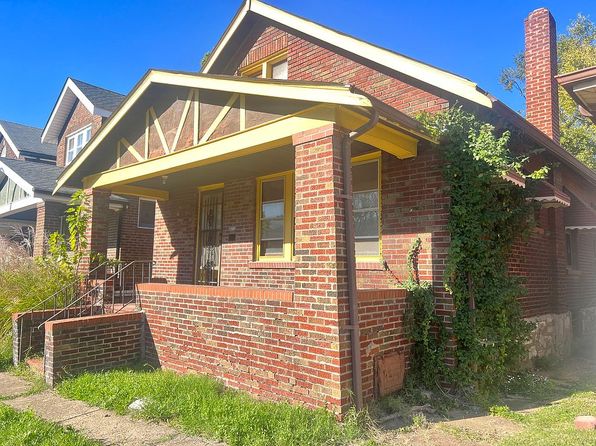 4611 Lee Ave