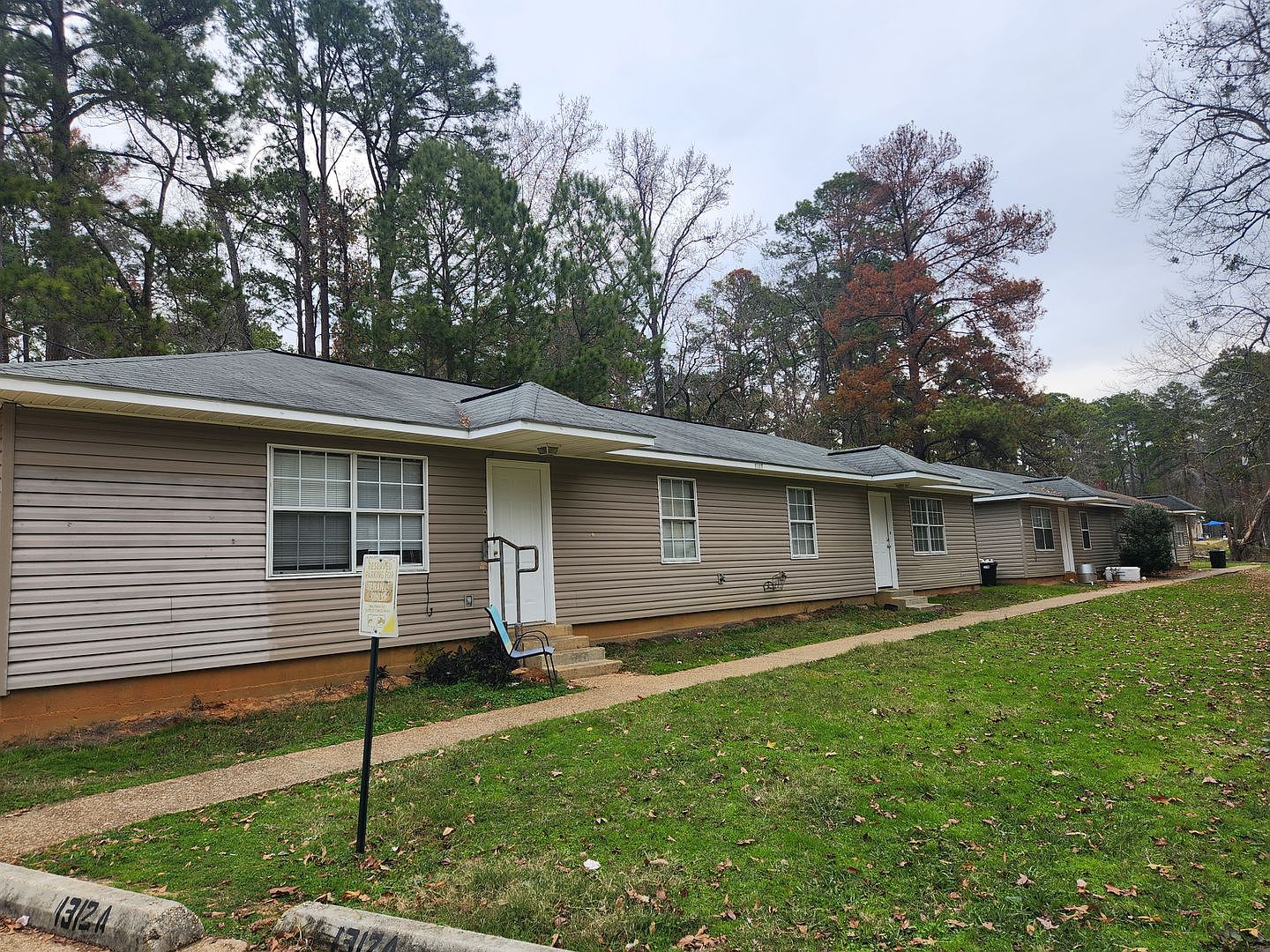 1310B Jeannie St, Pineville, LA 71360 Zillow