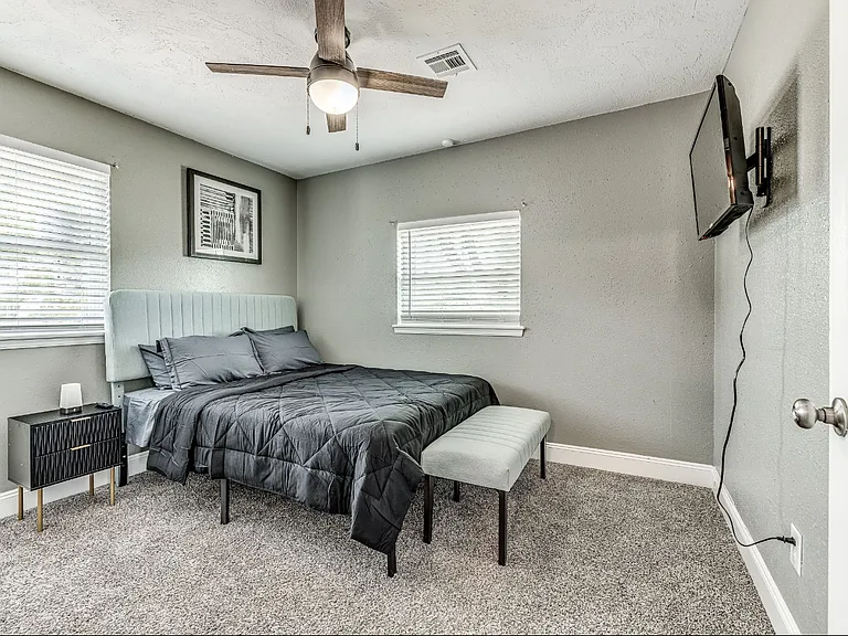 10005 Waverly Ave — Photo 34