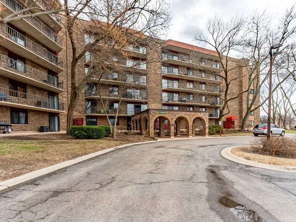 111 S Baybrook Dr Unit 206, Palatine, IL 60074