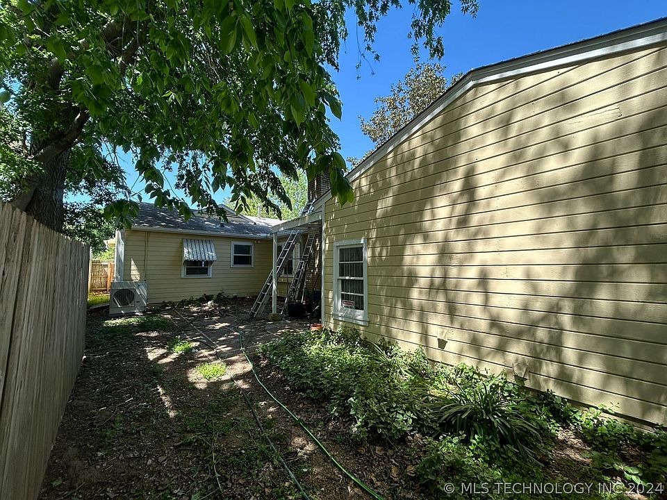 2nd image of 3505 S Knoxville Ave