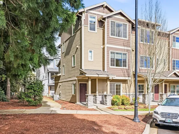 7953 NE Heiser St, Hillsboro, OR 97006