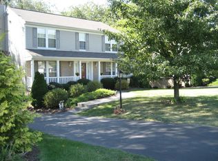 924 Normandy Dr, New Kensington, PA